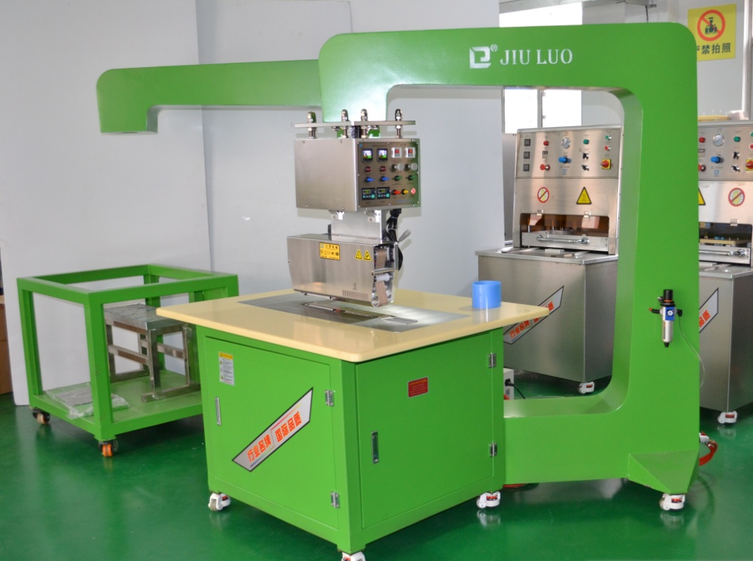 ETFE膜結(jié)構(gòu)焊接機(jī)